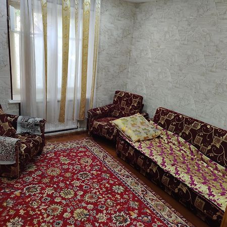 Muharram Homestay In The Neighborhood Of The Registan Square, 家族 ゲストハウス ซามาร์คันด์ ภายนอก รูปภาพ