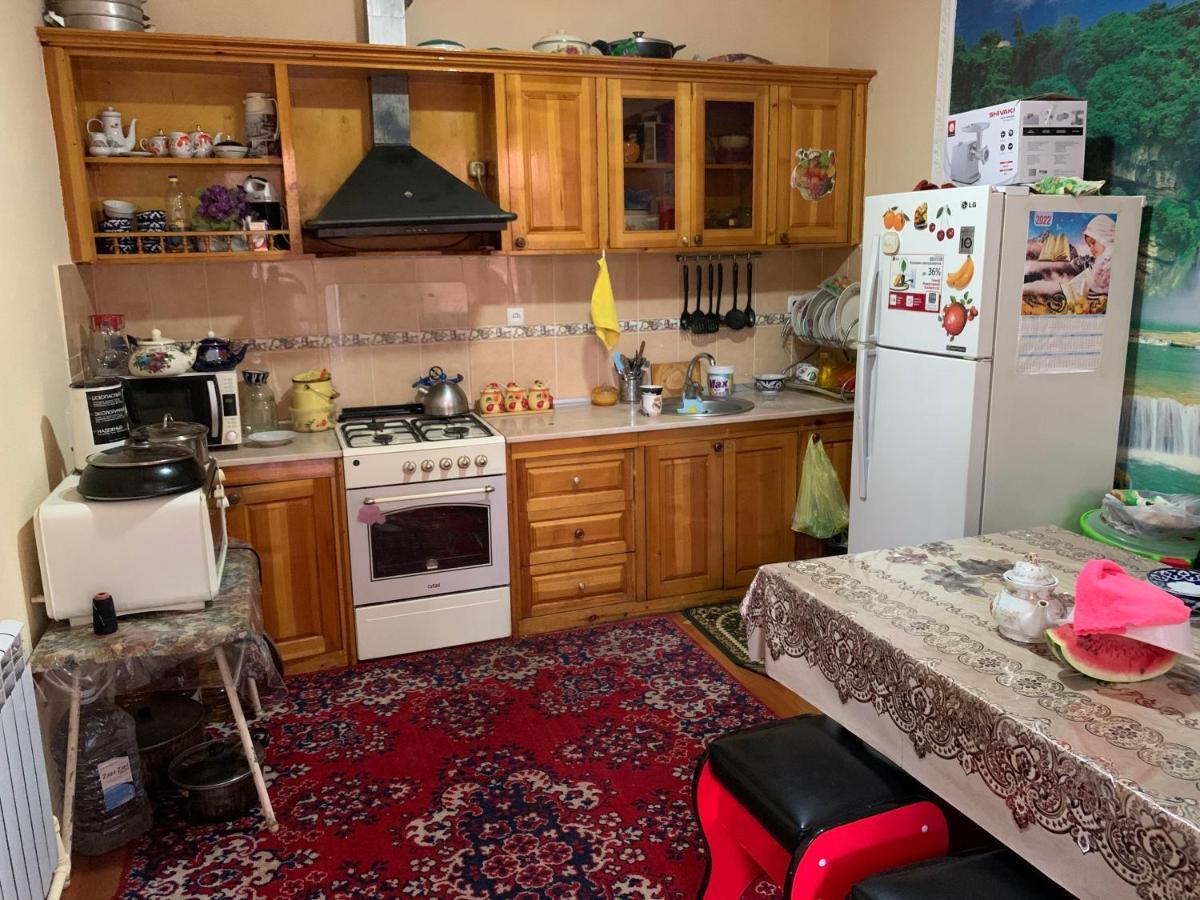 Muharram Homestay In The Neighborhood Of The Registan Square, 家族 ゲストハウス ซามาร์คันด์ ภายนอก รูปภาพ