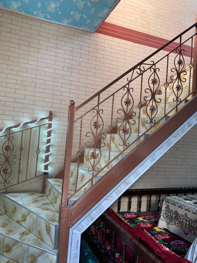 Muharram Homestay In The Neighborhood Of The Registan Square, 家族 ゲストハウス ซามาร์คันด์ ภายนอก รูปภาพ