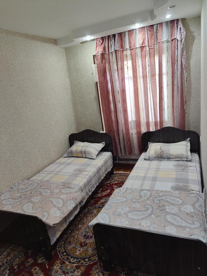 Muharram Homestay In The Neighborhood Of The Registan Square, 家族 ゲストハウス ซามาร์คันด์ ภายนอก รูปภาพ