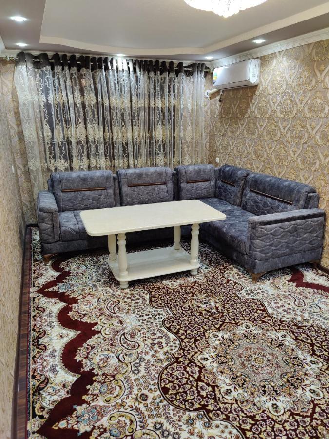 Muharram Homestay In The Neighborhood Of The Registan Square, 家族 ゲストハウス ซามาร์คันด์ ภายนอก รูปภาพ