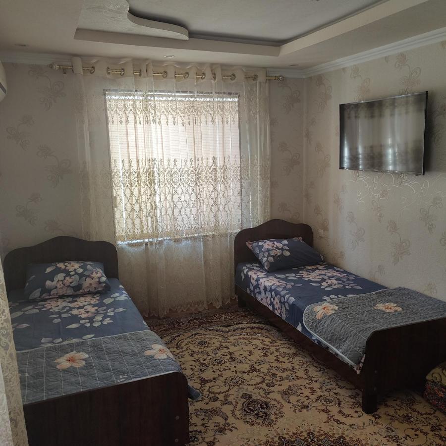 Muharram Homestay In The Neighborhood Of The Registan Square, 家族 ゲストハウス ซามาร์คันด์ ภายนอก รูปภาพ
