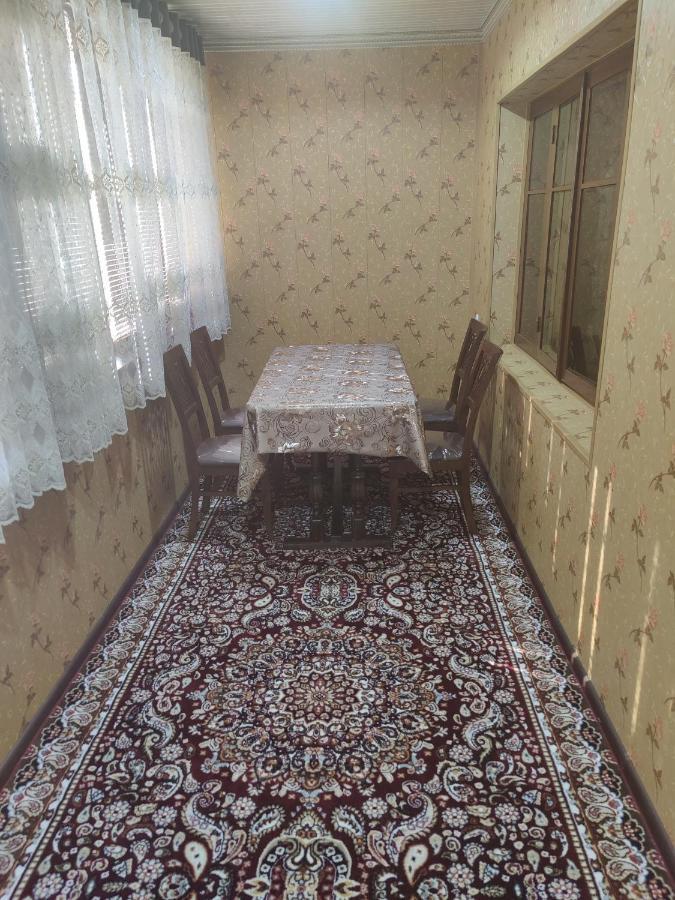 Muharram Homestay In The Neighborhood Of The Registan Square, 家族 ゲストハウス ซามาร์คันด์ ภายนอก รูปภาพ