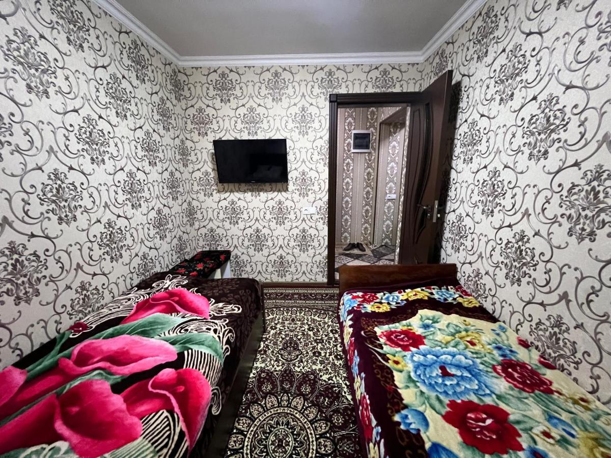 Muharram Homestay In The Neighborhood Of The Registan Square, 家族 ゲストハウス ซามาร์คันด์ ภายนอก รูปภาพ